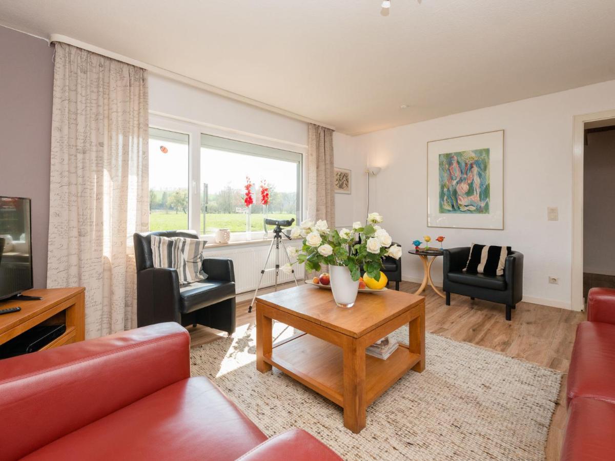 Modern Holiday Home Near River In Amelgatzen Emmerthal Bilik gambar